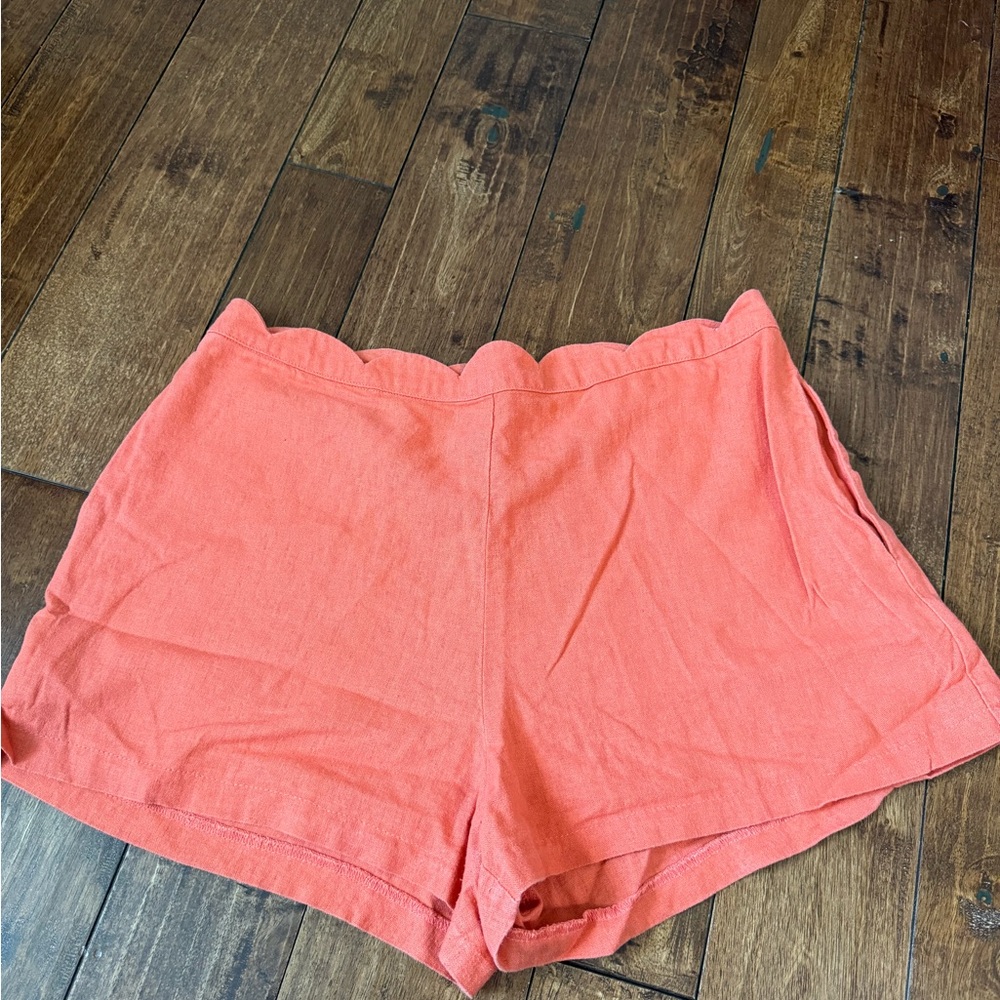 Scalloped Coral Shorts w/ Pockets